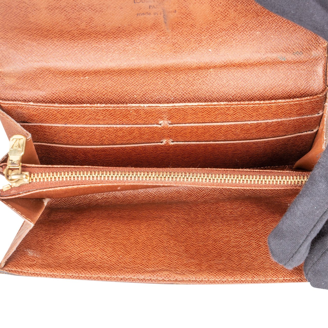 Louis Vuitton Louis Vuitton Canvas Monogram Sarah Wallet Bruin