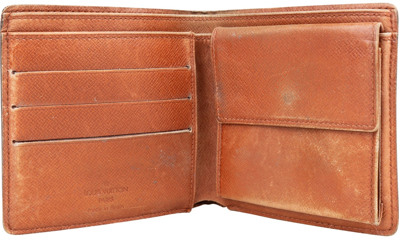 Louis Vuitton Louis Vuitton Canvas Monogram Marco Wallet Bruin