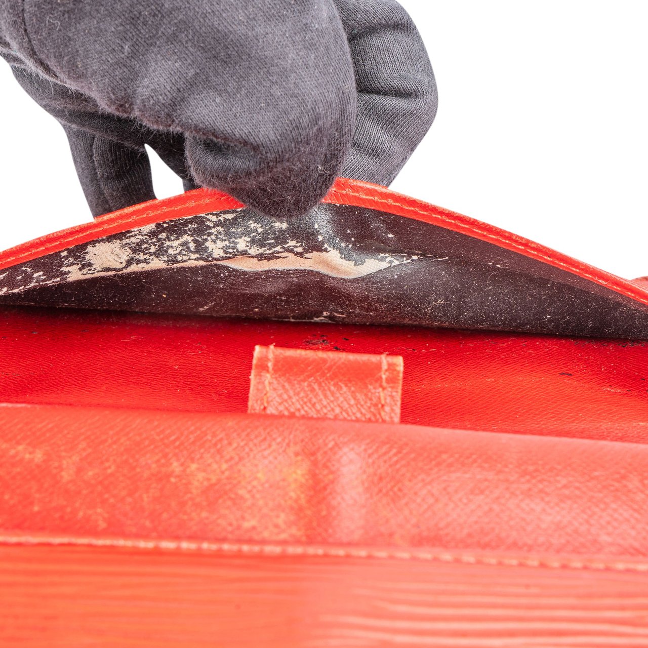 Louis Vuitton Louis Vuitton Rouge Epi Leather Sarah Wallet Rood