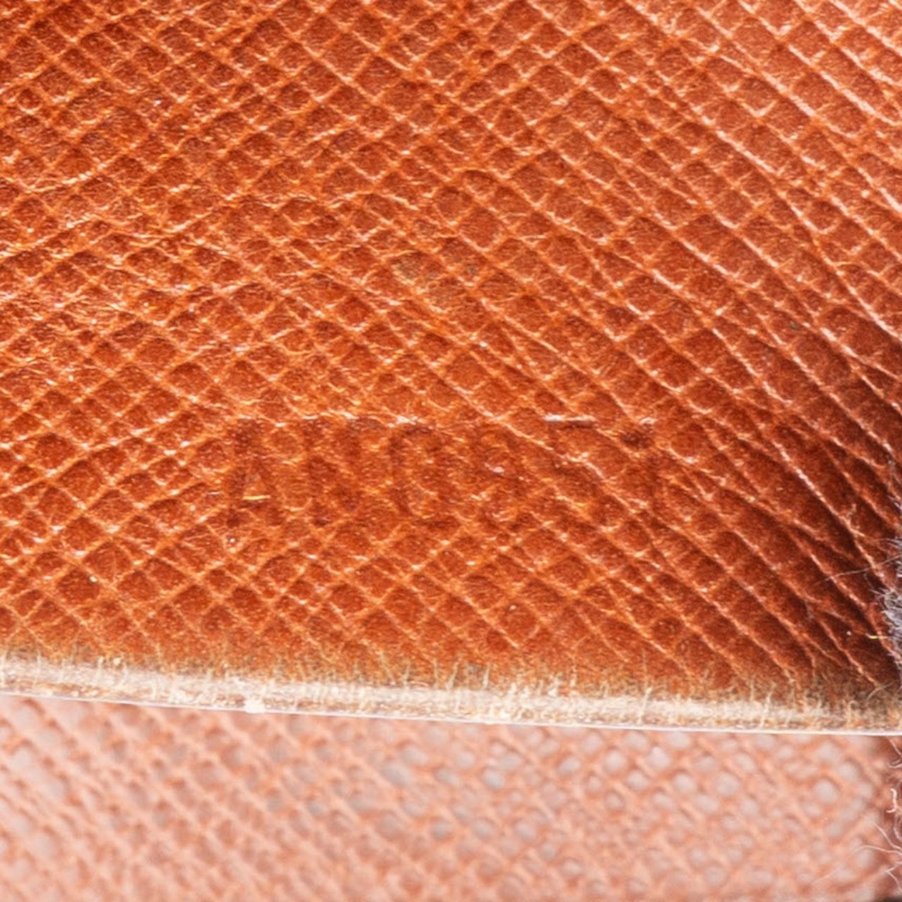 Louis Vuitton Louis Vuitton Canvas Monogram Elise Wallet Bruin