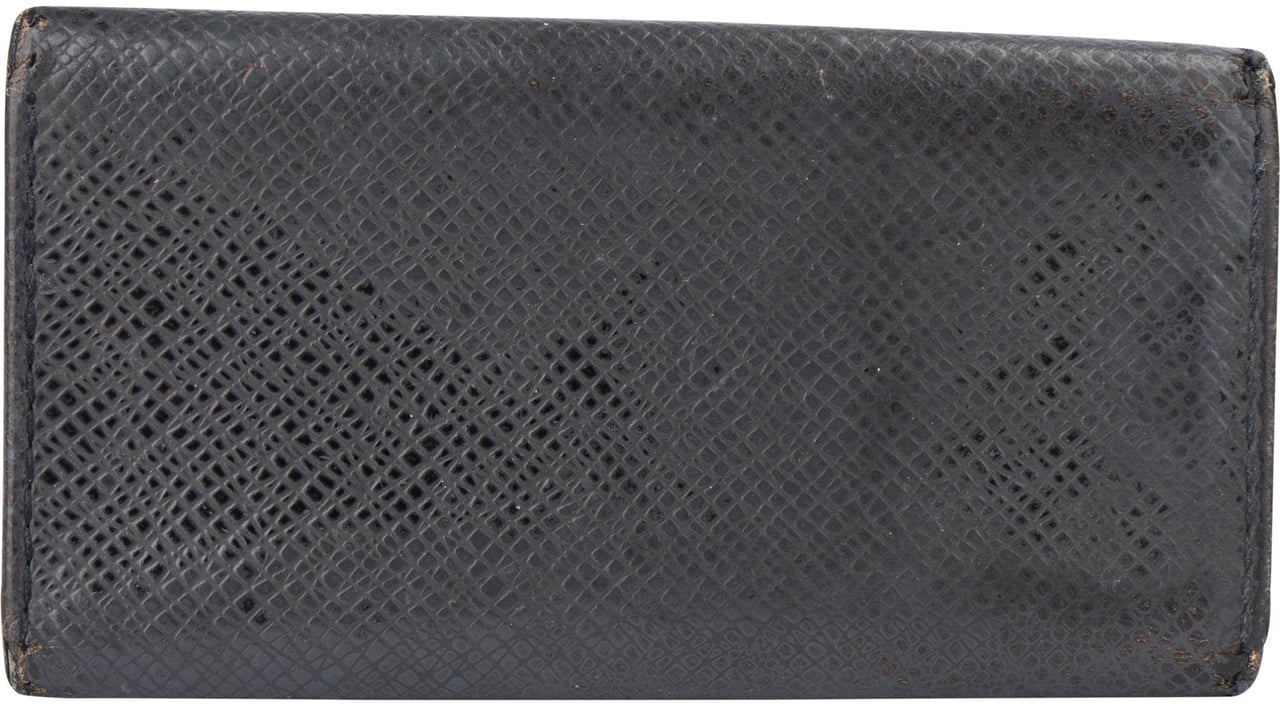 Louis Vuitton Louis Vuitton Noir Taiga Leather Keyholder Zwart