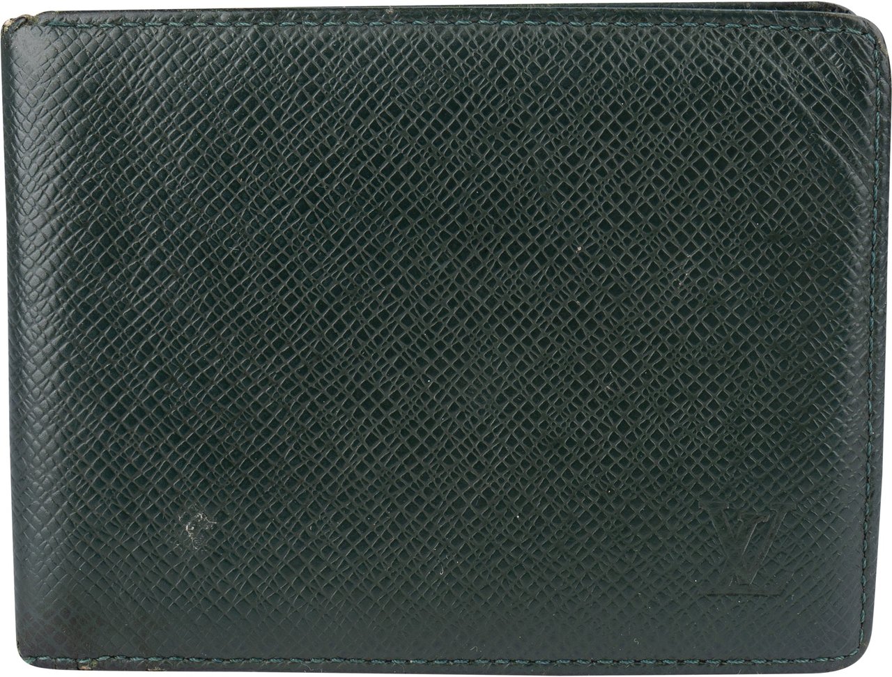 Louis Vuitton Louis Vuitton Green Taiga Leather Bifold Wallet Groen