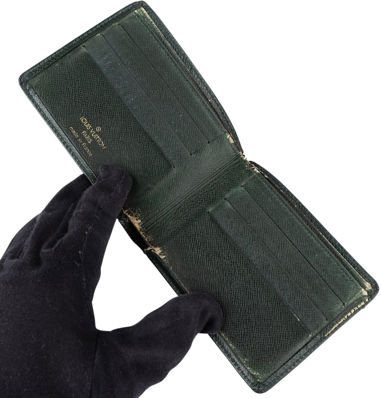Louis Vuitton Louis Vuitton Green Taiga Leather Bifold Wallet Groen