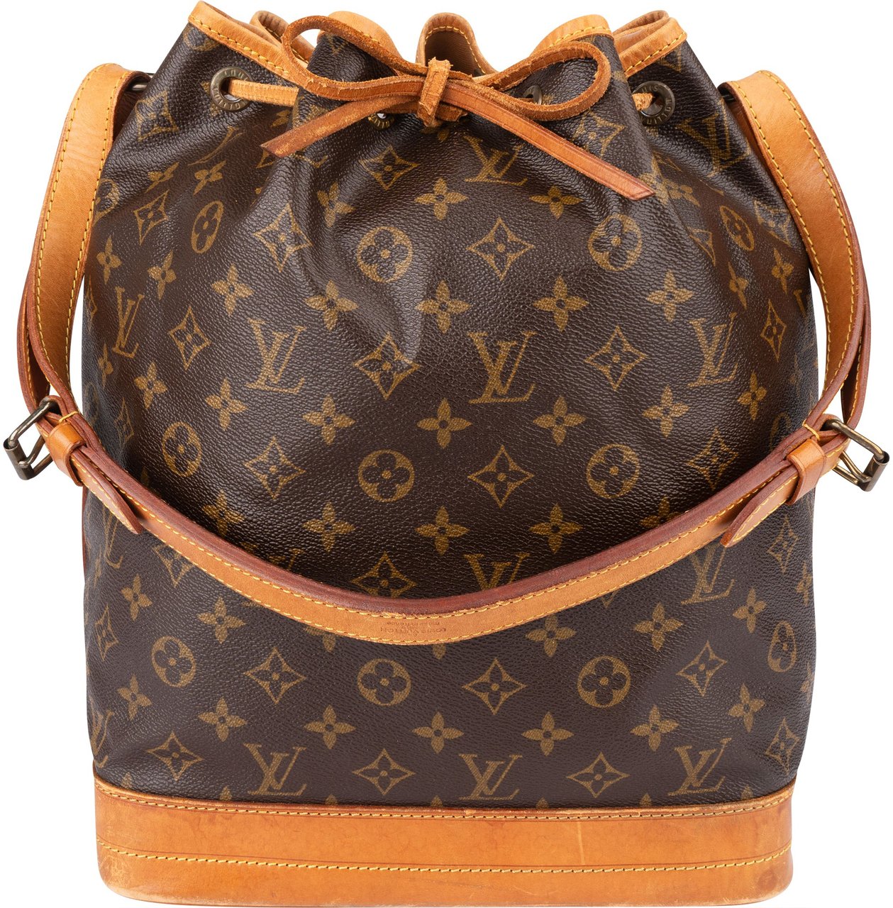 Louis Vuitton Louis Vuitton Canvas Monogram Sac Noe Grande Shoulder Bag Bruin