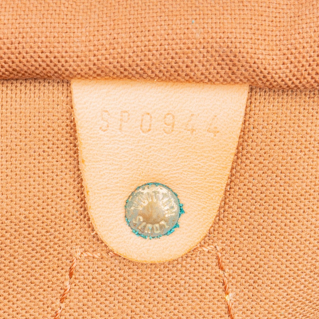 Louis Vuitton Louis Vuitton Canvas Monogram Speedy 40 Handbag Bruin