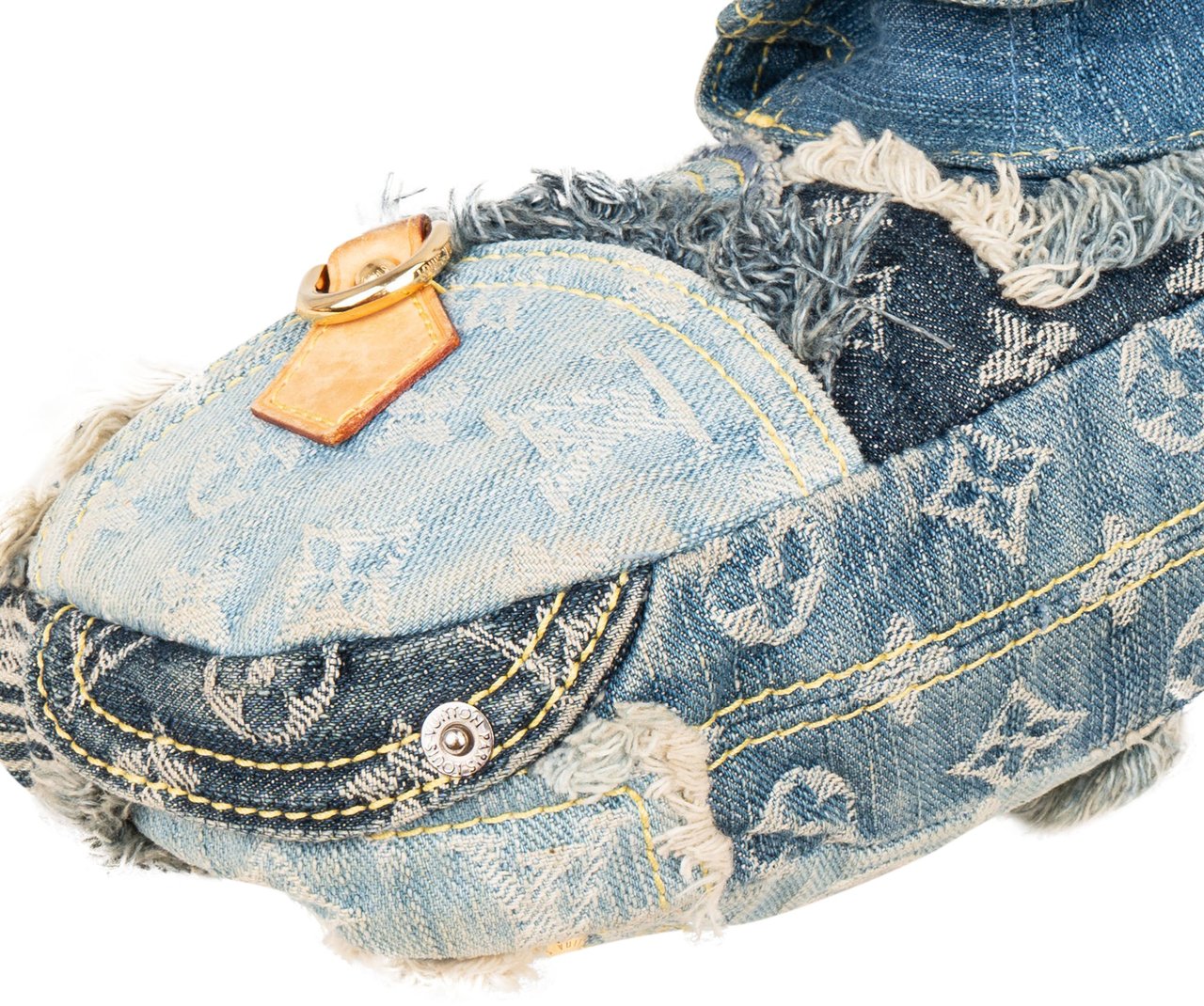 Louis Vuitton Louis Vuitton Denim Patchwork Monogram Pochette Shoulder Bag Blauw