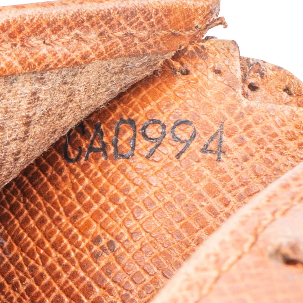 Louis Vuitton Louis Vuitton Canvas Monogram Marco Wallet Bruin