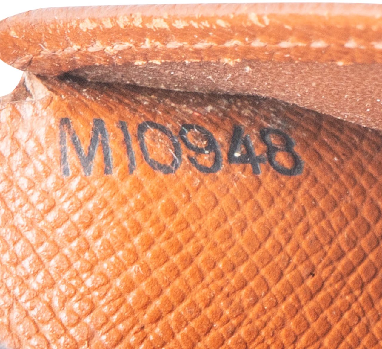 Louis Vuitton Louis Vuitton Canvas Monogram Compact Clip Wallet Bruin