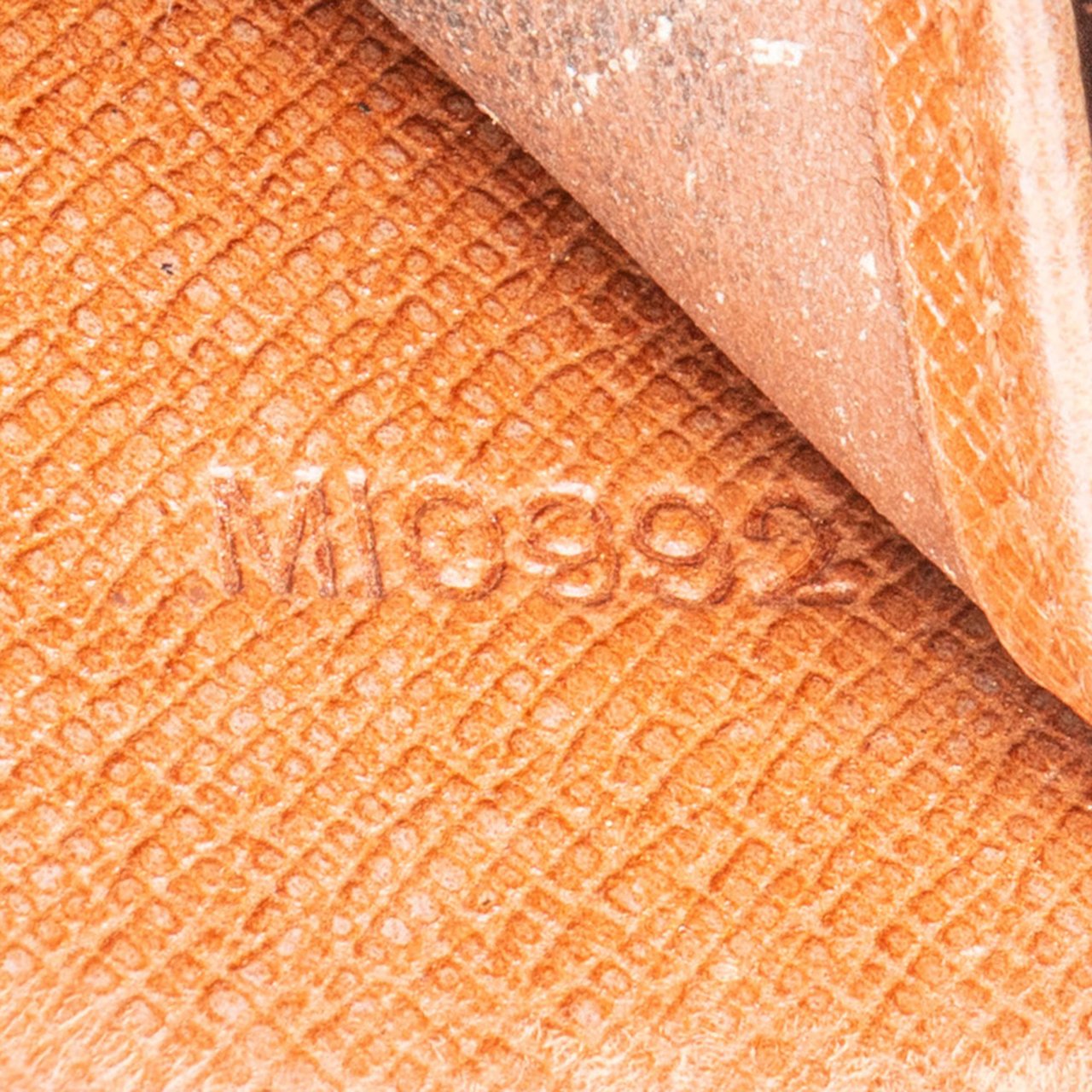 Louis Vuitton Louis Vuitton Canvas Monogram Elise Wallet Bruin