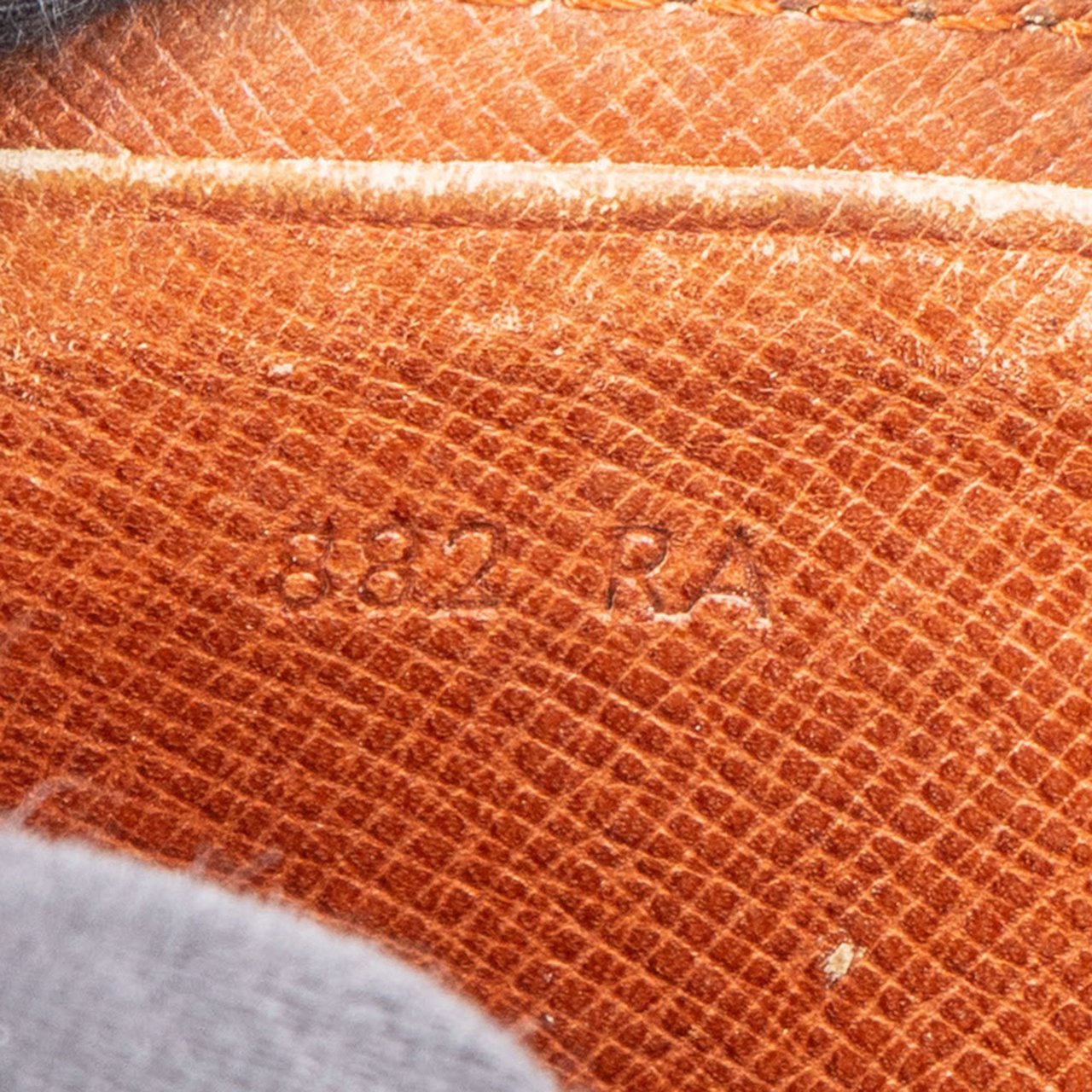 Louis Vuitton Louis Vuitton Canvas Monogram Marco Wallet Bruin