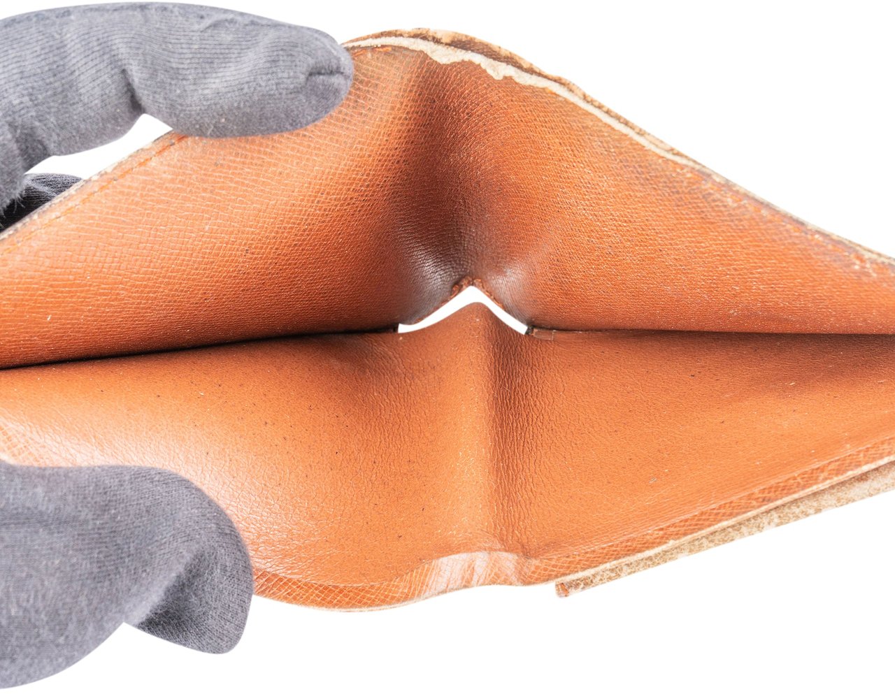 Louis Vuitton Louis Vuitton Canvas Monogram Marco Wallet Bruin