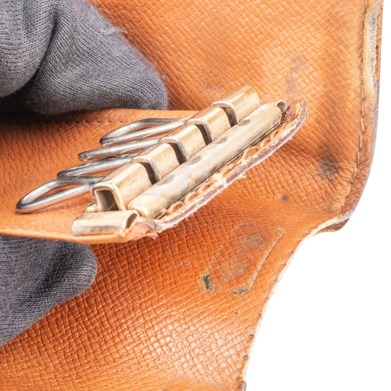 Louis Vuitton Louis Vuitton Canvas Monogram Keyholder Bruin