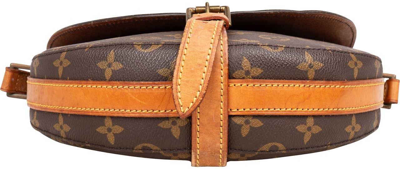Louis Vuitton Louis Vuitton Canvas Monogram Chantilly GM Crossbody Bag Bruin