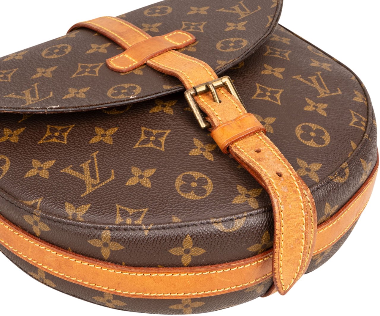 Louis Vuitton Louis Vuitton Canvas Monogram Chantilly GM Crossbody Bag Bruin