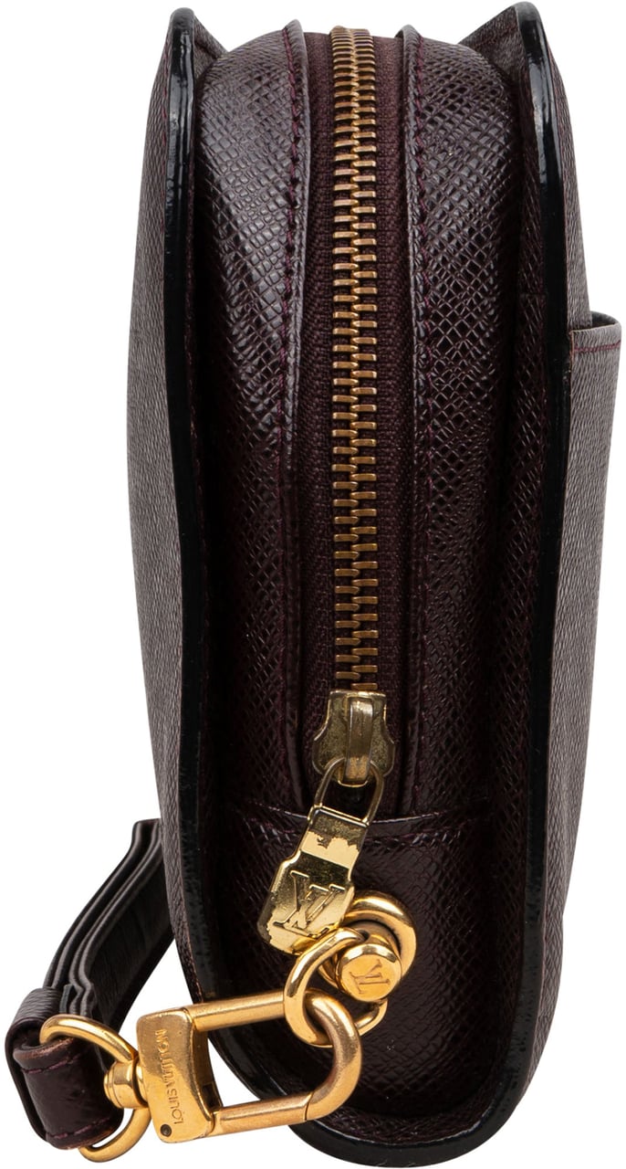 Louis Vuitton Louis Vuitton Taiga Leather Baikal Clutch Bruin