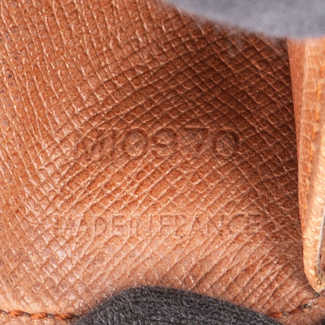 Louis Vuitton Louis Vuitton Canvas Monogram Marco Wallet Bruin