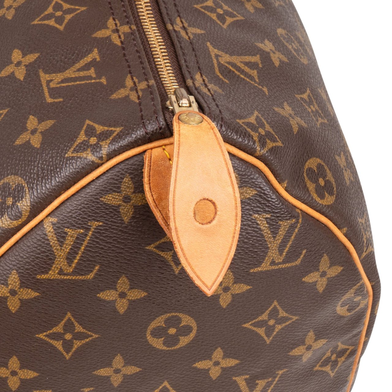 Louis Vuitton Louis Vuitton Canvas Monogram Speedy 40 Handbag Bruin
