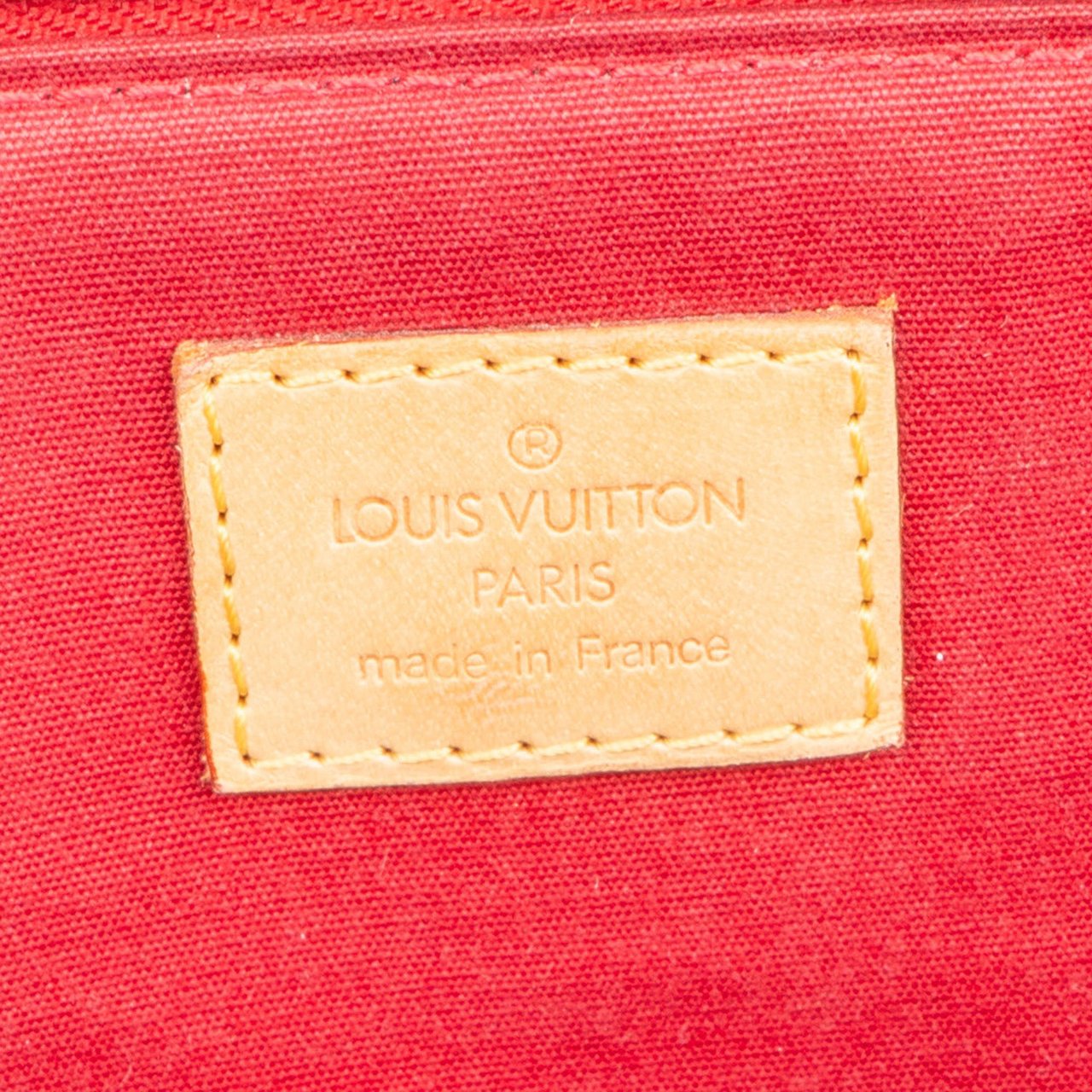 Louis Vuitton Louis Vuitton Vernis Monogram Bellevue PM Handbag Zwart
