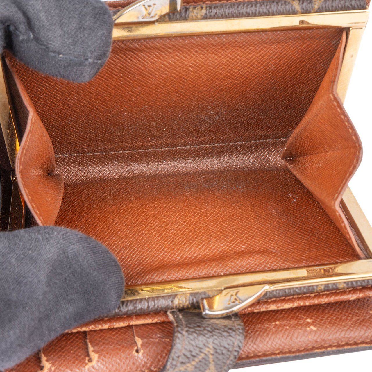 Louis Vuitton Louis Vuitton Canvas Monogram Compact Clip Wallet Bruin