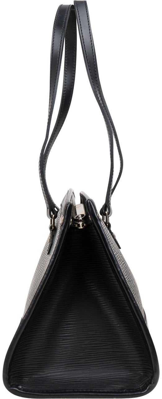 Louis Vuitton Louis Vuitton Noir Epi Leather Madeleine PM Handbag Zwart