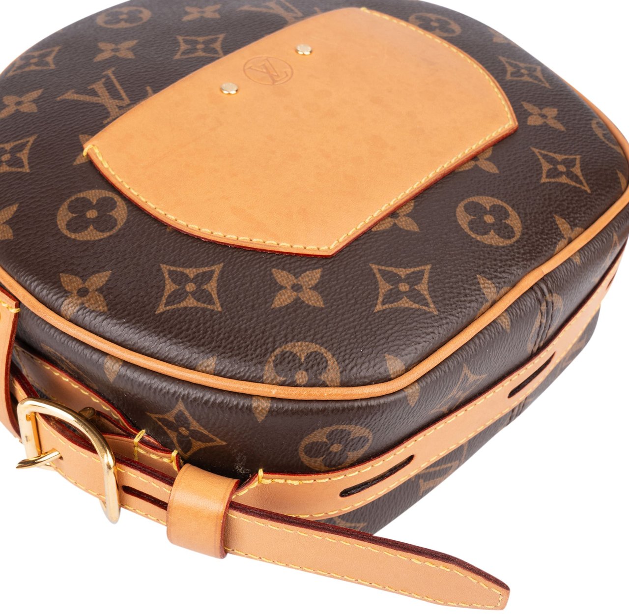 Louis Vuitton Canvas Monogram Boite Chapeau Souple MM Crossbody Bag Bruin