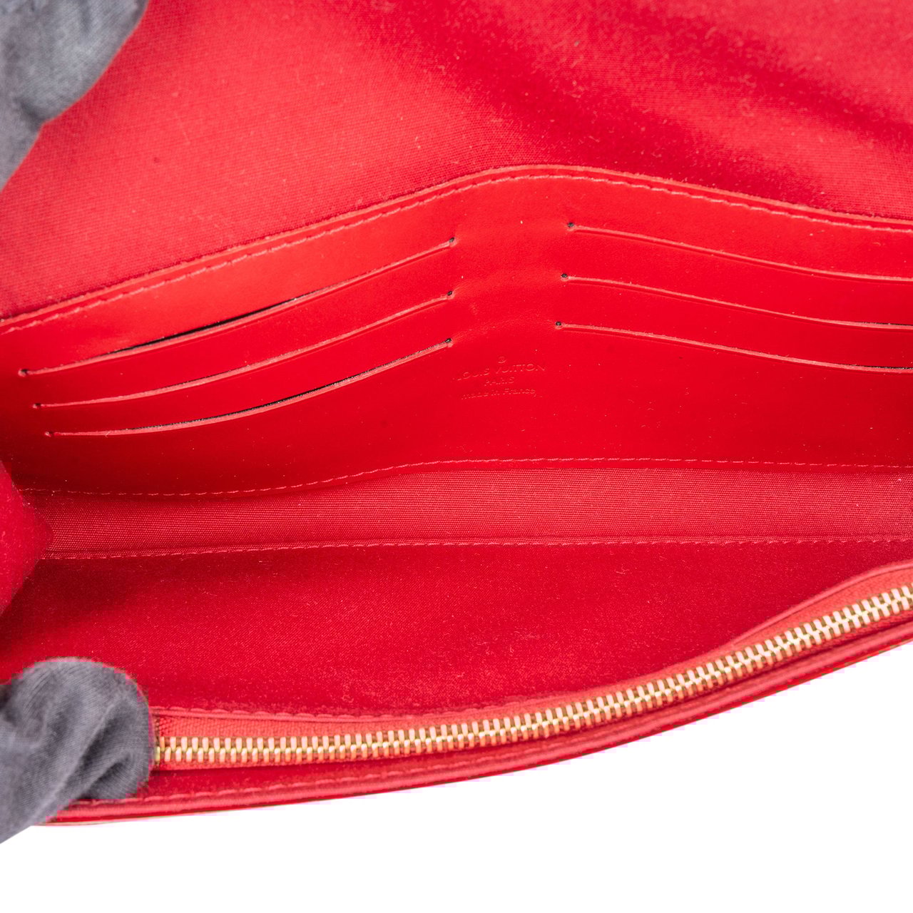 Louis Vuitton Louis Vuitton Vernis Monogram Sunset Shoulder Bag Rood