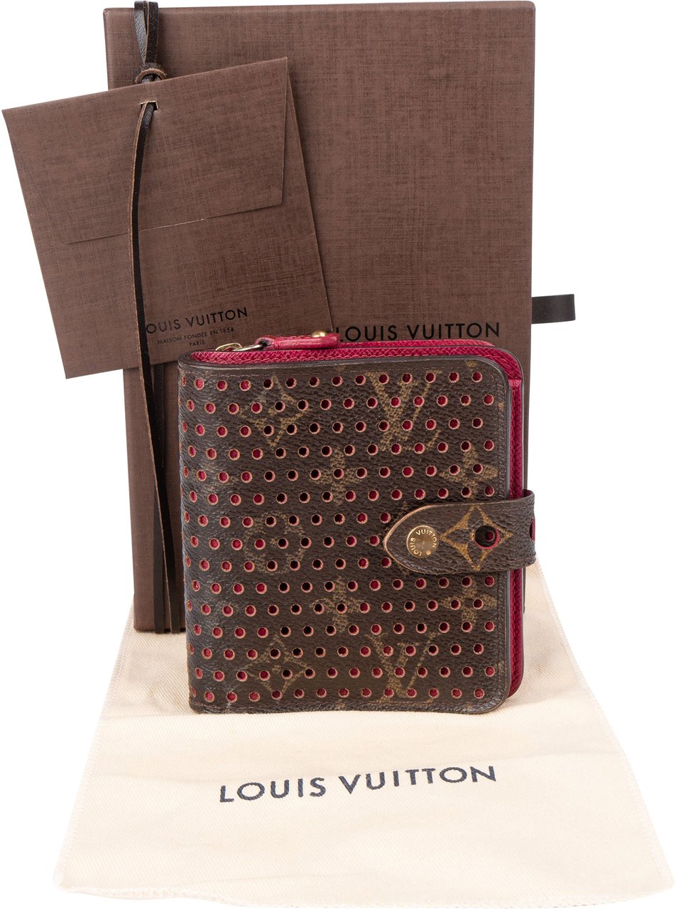 Louis Vuitton Louis Vuitton Limited Perforated Monogram Clip Wallet Bruin