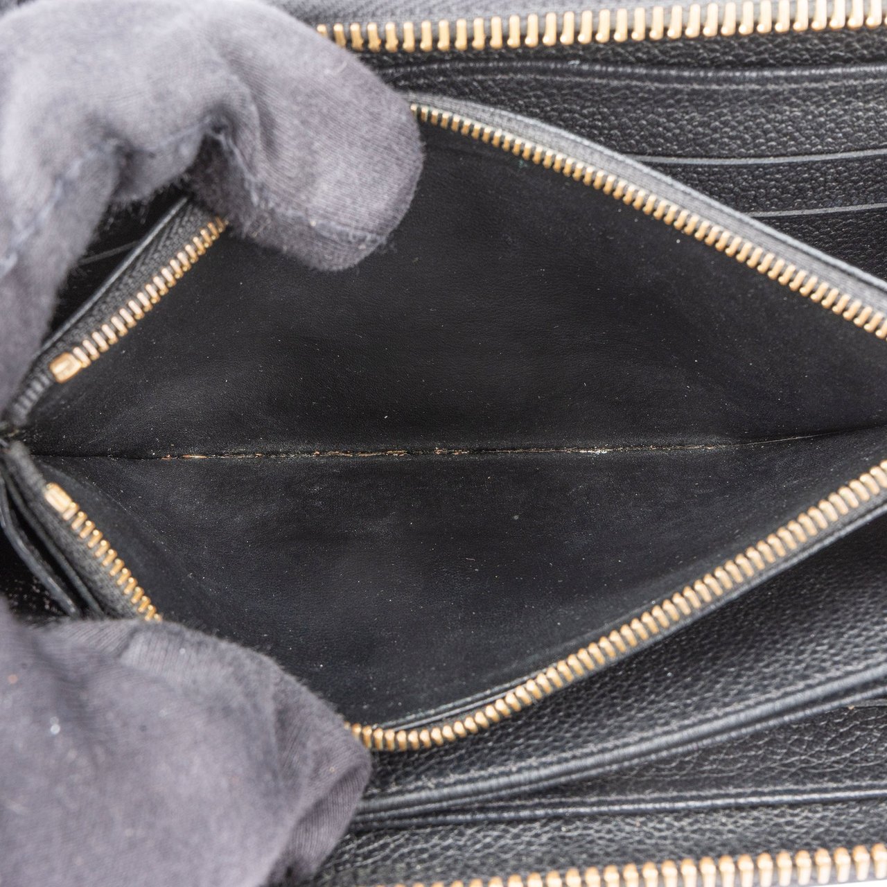 Louis Vuitton Louis Vuitton Empreinte Monogram Leather Zippy Wallet Zwart