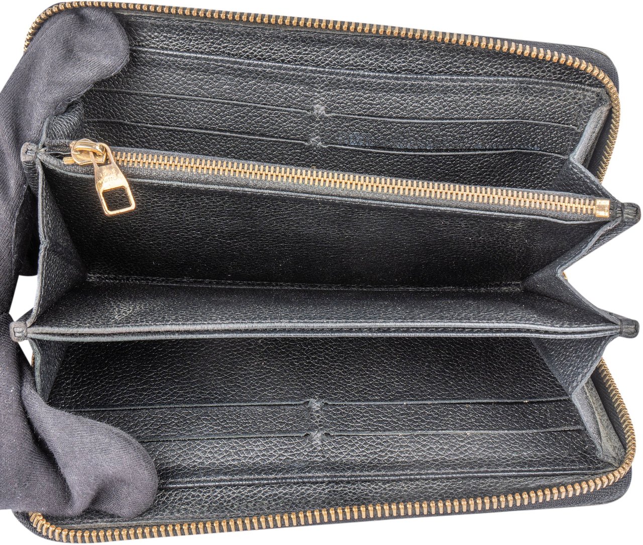 Louis Vuitton Louis Vuitton Empreinte Monogram Leather Zippy Wallet Zwart