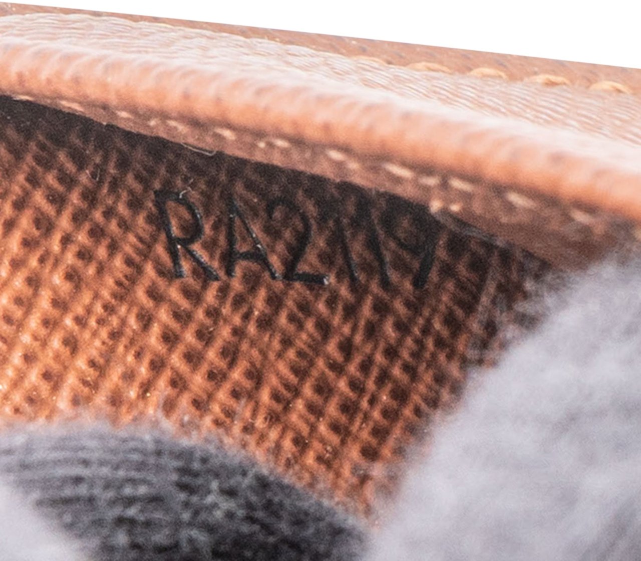 Louis Vuitton Louis Vuitton Canvas Monogram Slender Wallet Bruin