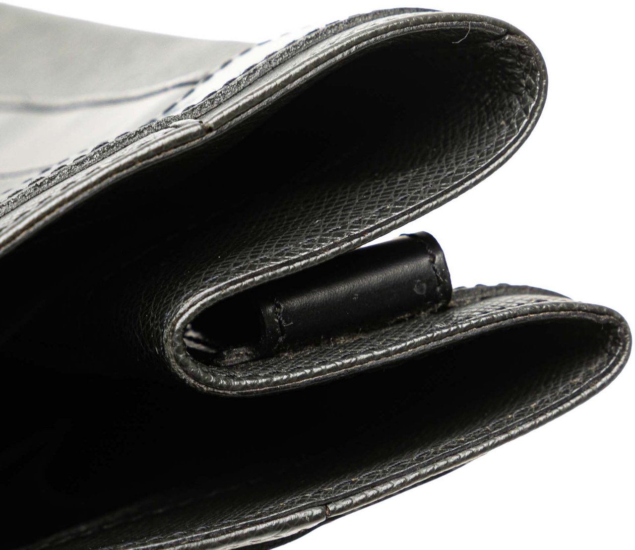 Louis Vuitton Taiga Kasbek PM Zwart