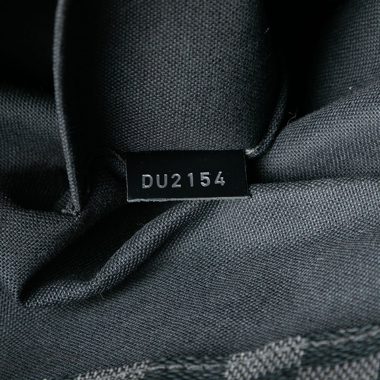 Louis Vuitton Damier Graphite Tadao PM Zwart