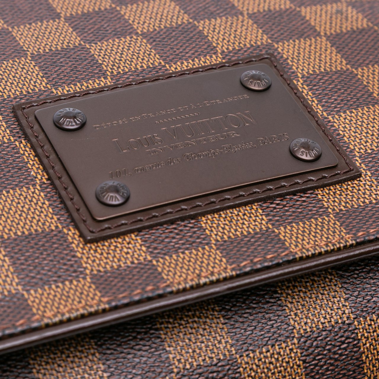 Louis Vuitton Damier Ebene Brooklyn MM Bruin