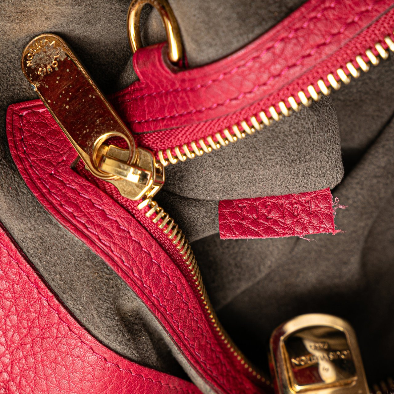 Louis Vuitton Monogram Mahina Cirrus PM Rood