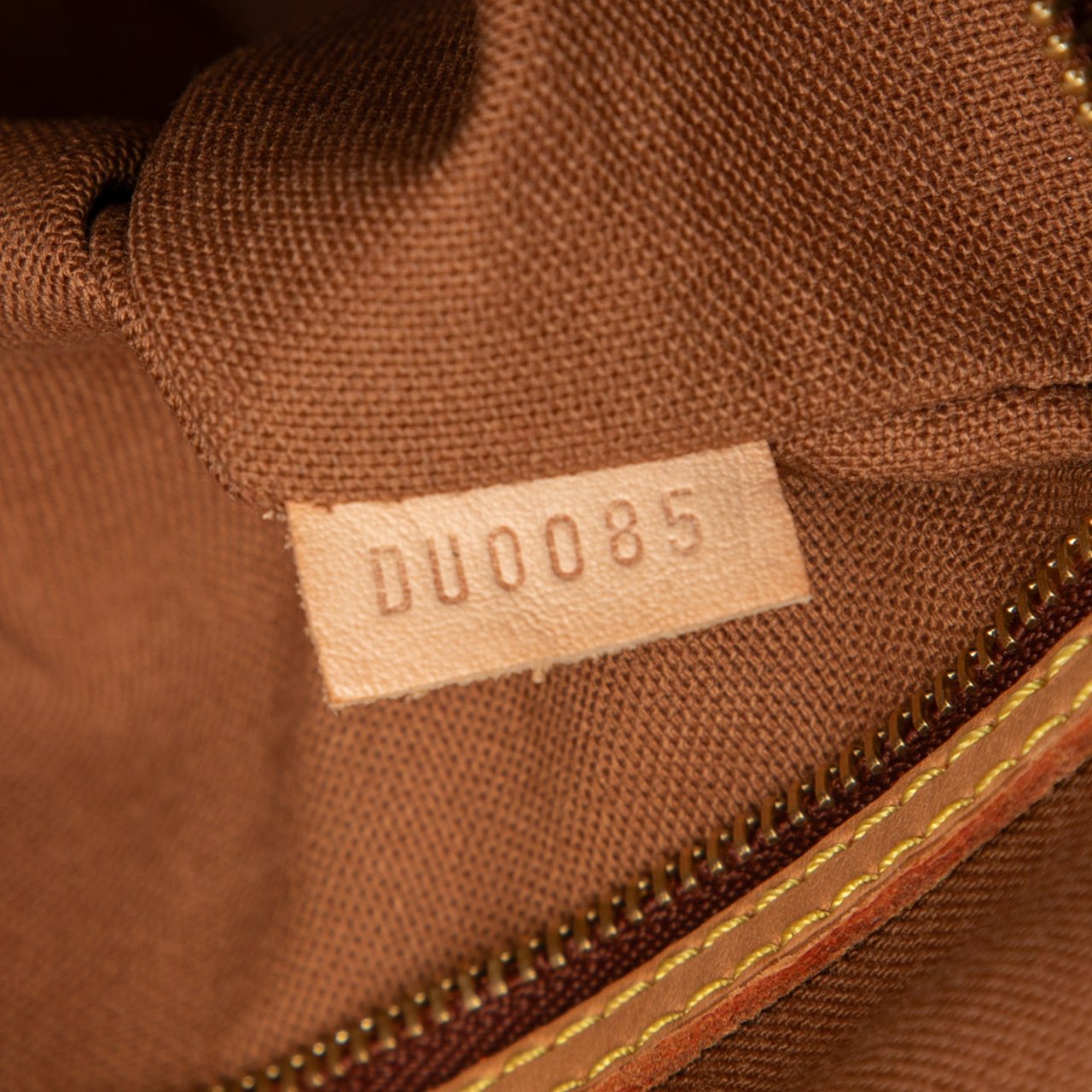 Louis Vuitton Monogram Batignolles Horizontal Bruin