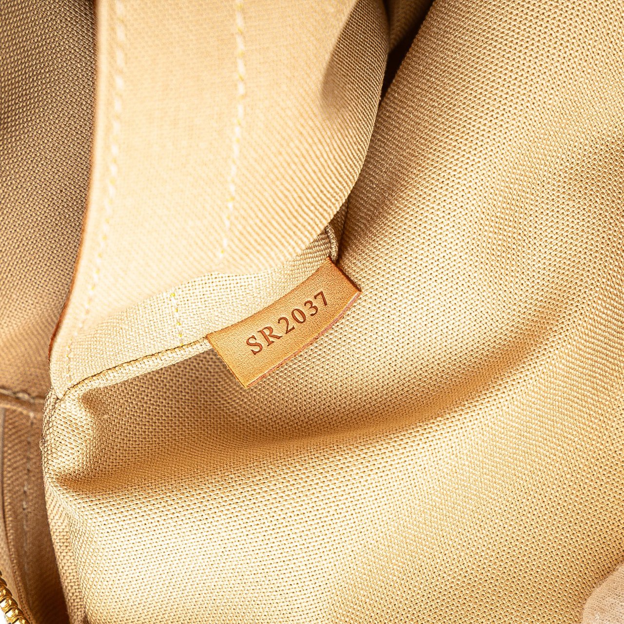 Louis Vuitton Damier Azur Naviglio Wit