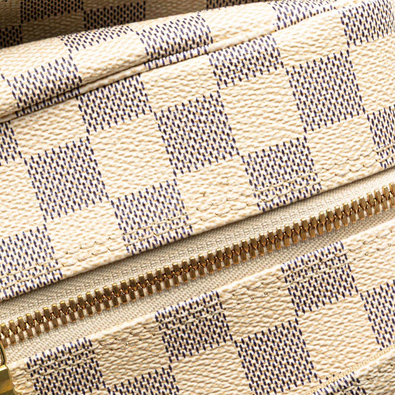 Louis Vuitton Damier Azur Naviglio Wit