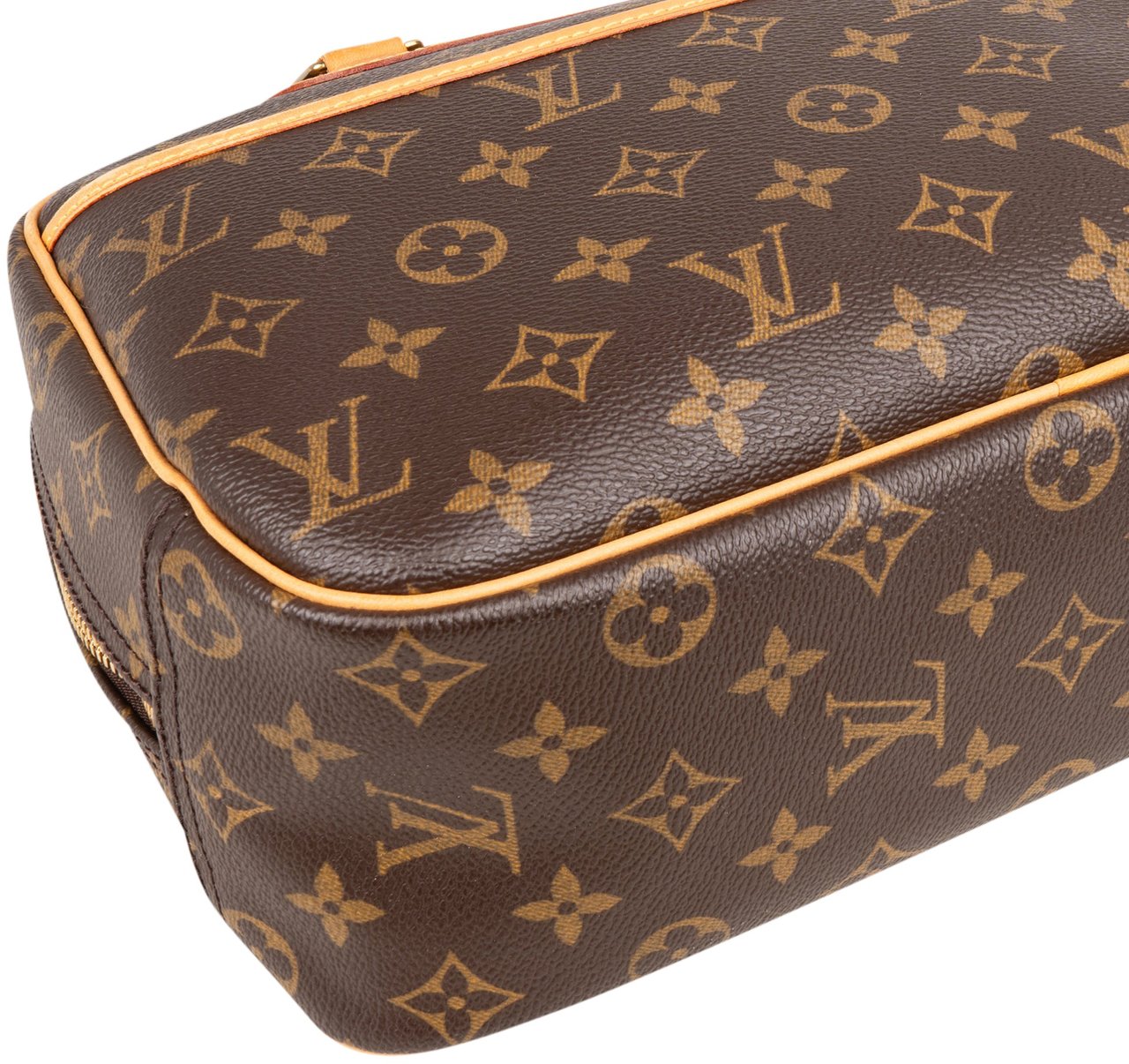 Louis Vuitton Louis Vuitton Canvas Monogram Trouville Handbag Bruin