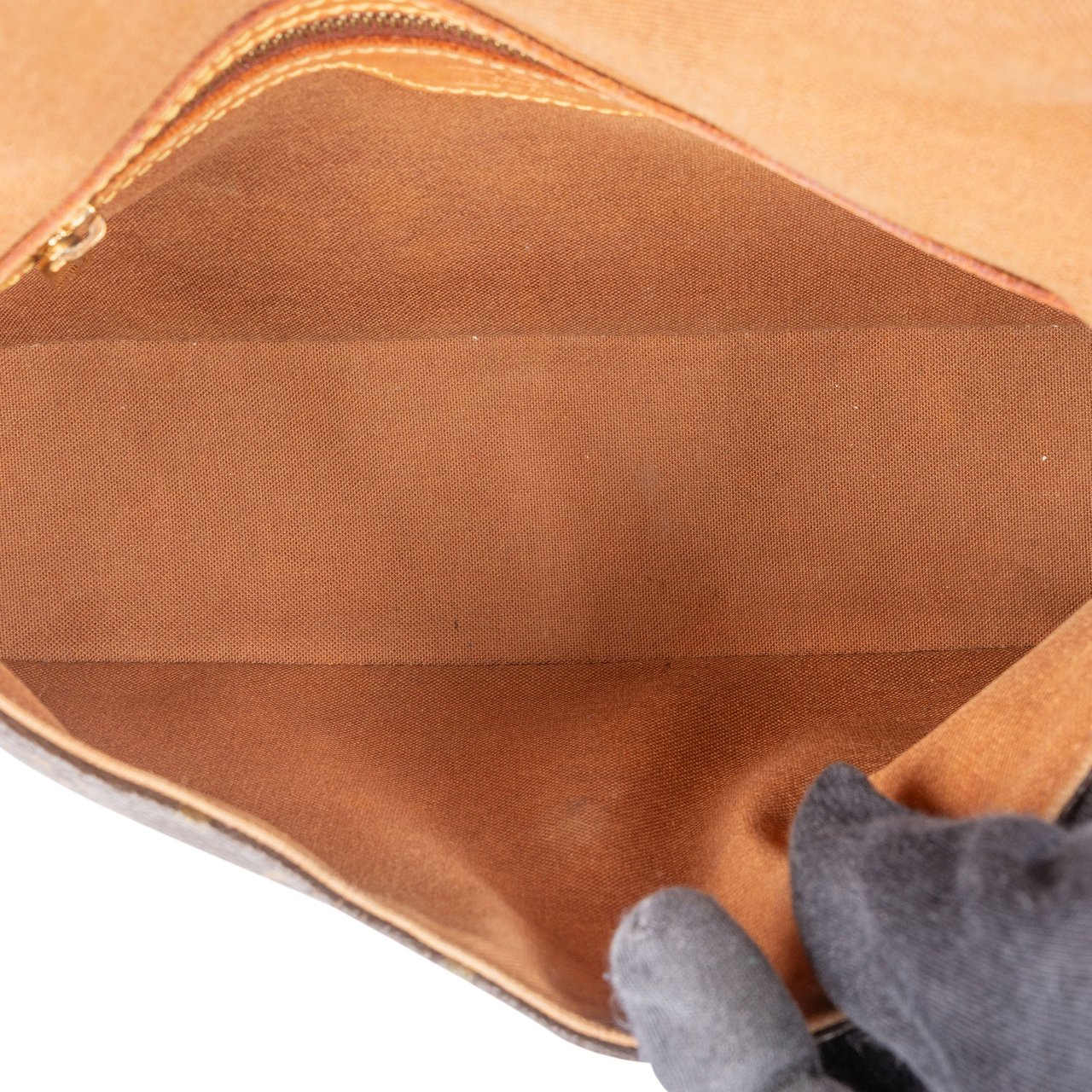 Louis Vuitton Louis Vuitton Canvas Monogram Looping PM Shoulder Bag Bruin