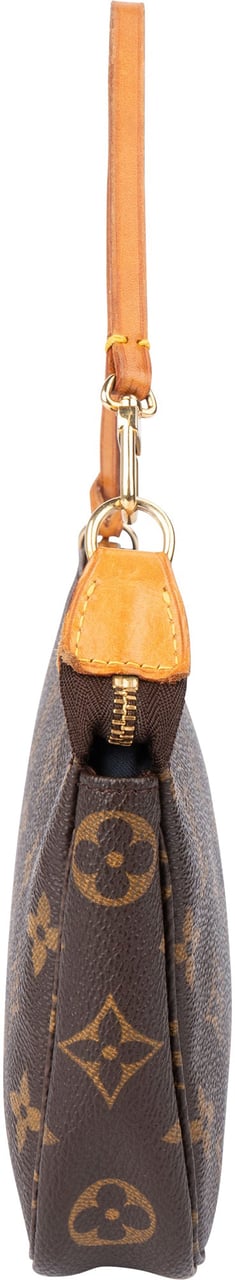 Louis Vuitton Louis Vuitton Canvas Monogram Pochette Accessoire Handbag Bruin