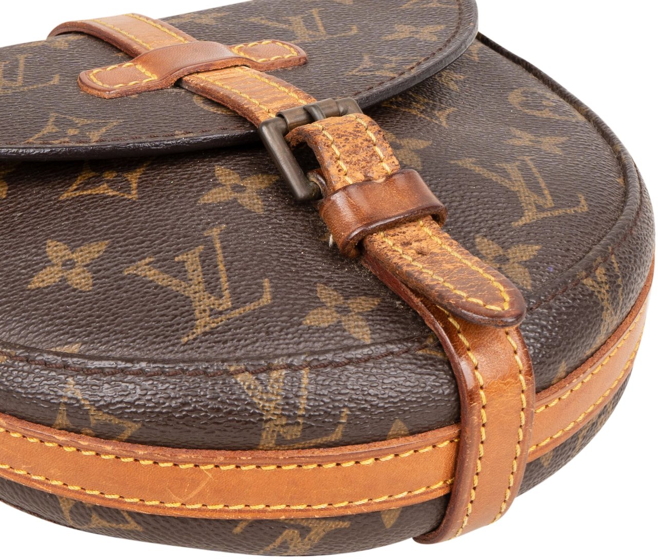 Louis Vuitton Louis Vuitton Canvas Monogram Chantilly PM Crossbody Bag Bruin