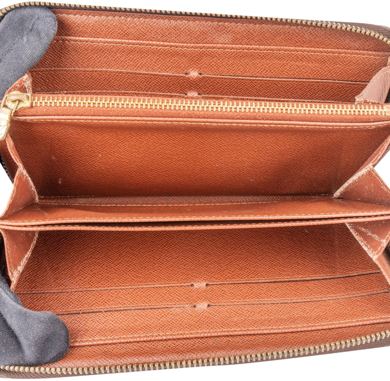 Louis Vuitton Canvas Monogram Zippy Wallet Bruin