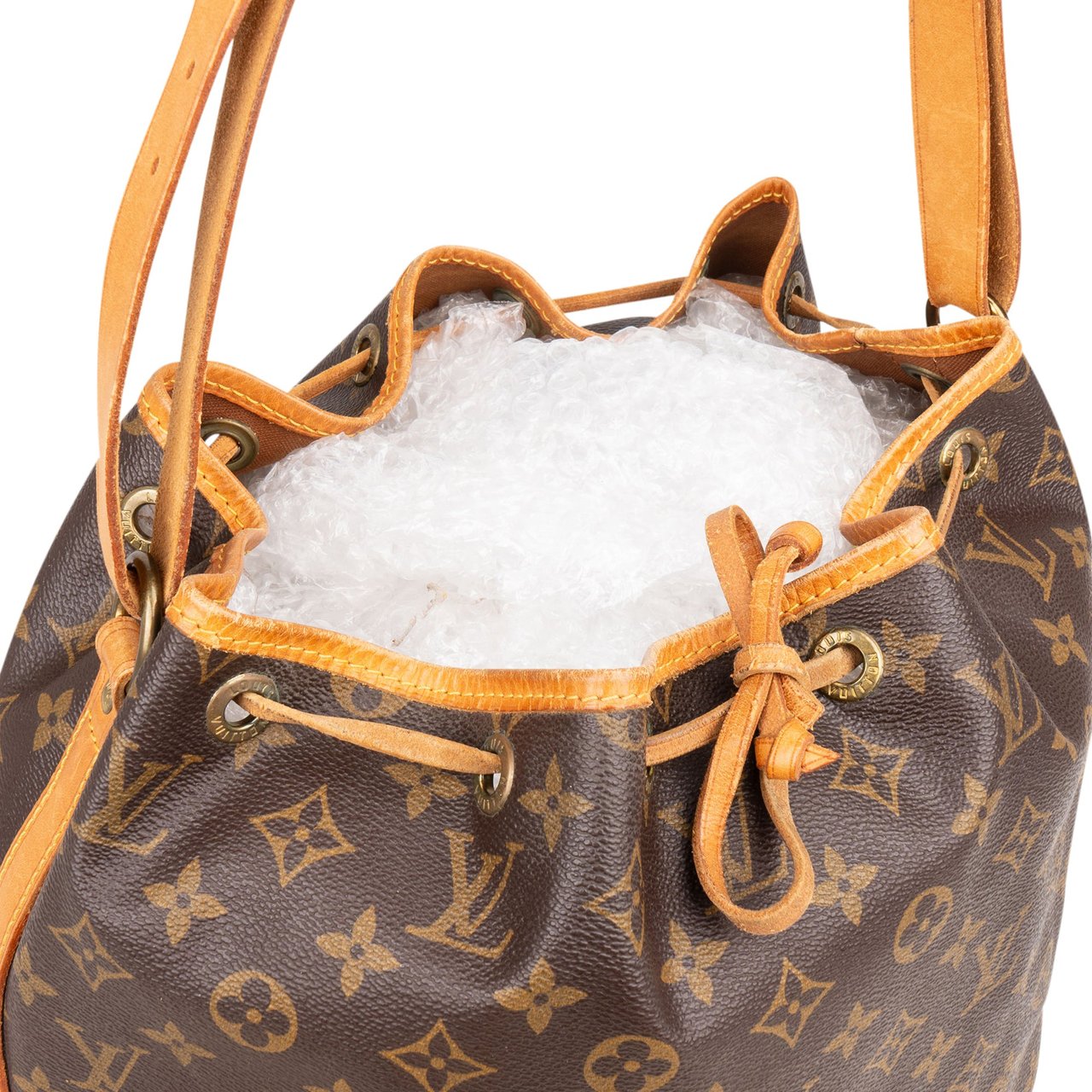 Louis Vuitton Louis Vuitton Canvas Monogram Sac Noe Grande Shoulder Bag Bruin