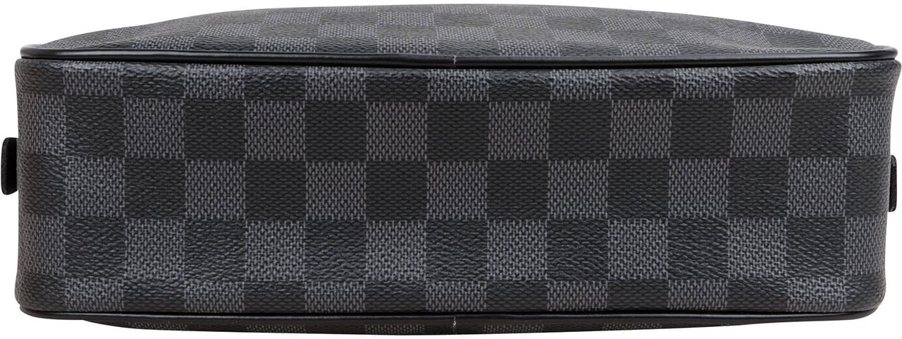 Louis Vuitton Louis Vuitton Damier Graphit Monogram Trousse Toilette Clutch Zwart