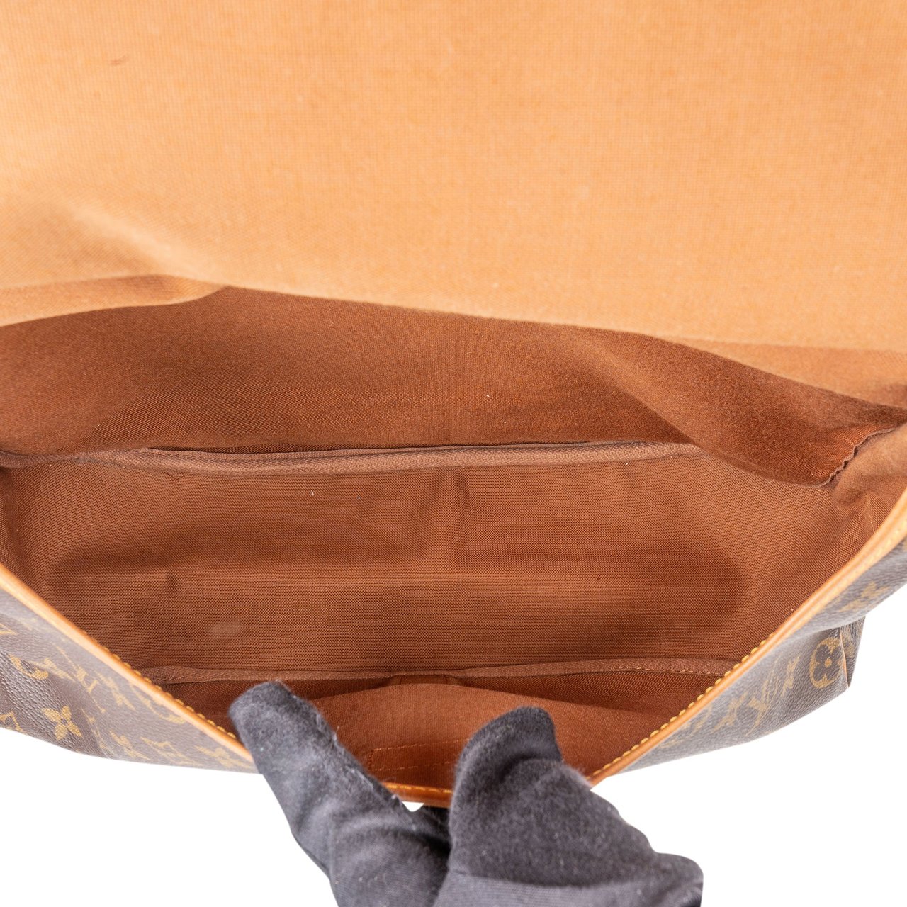 Louis Vuitton Louis Vuitton Canvas Monogram Saumur 35 Crossbody Bag Bruin