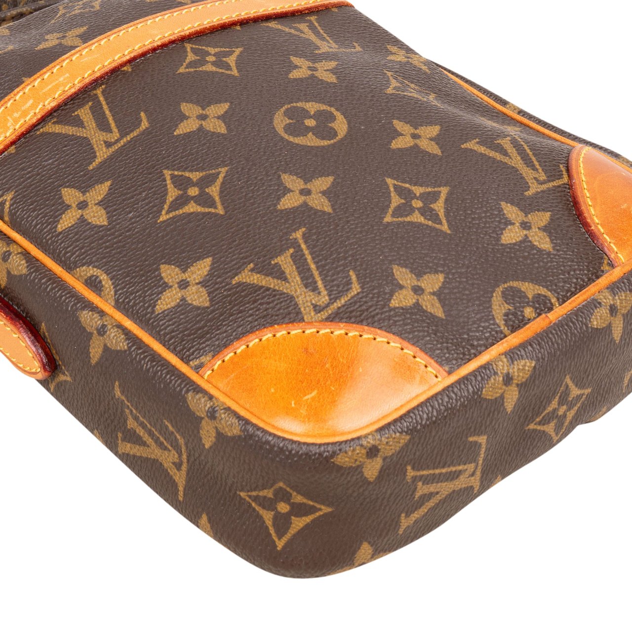 Louis Vuitton Louis Vuitton Canvas Monogram Danube Crossbody Bag Bruin