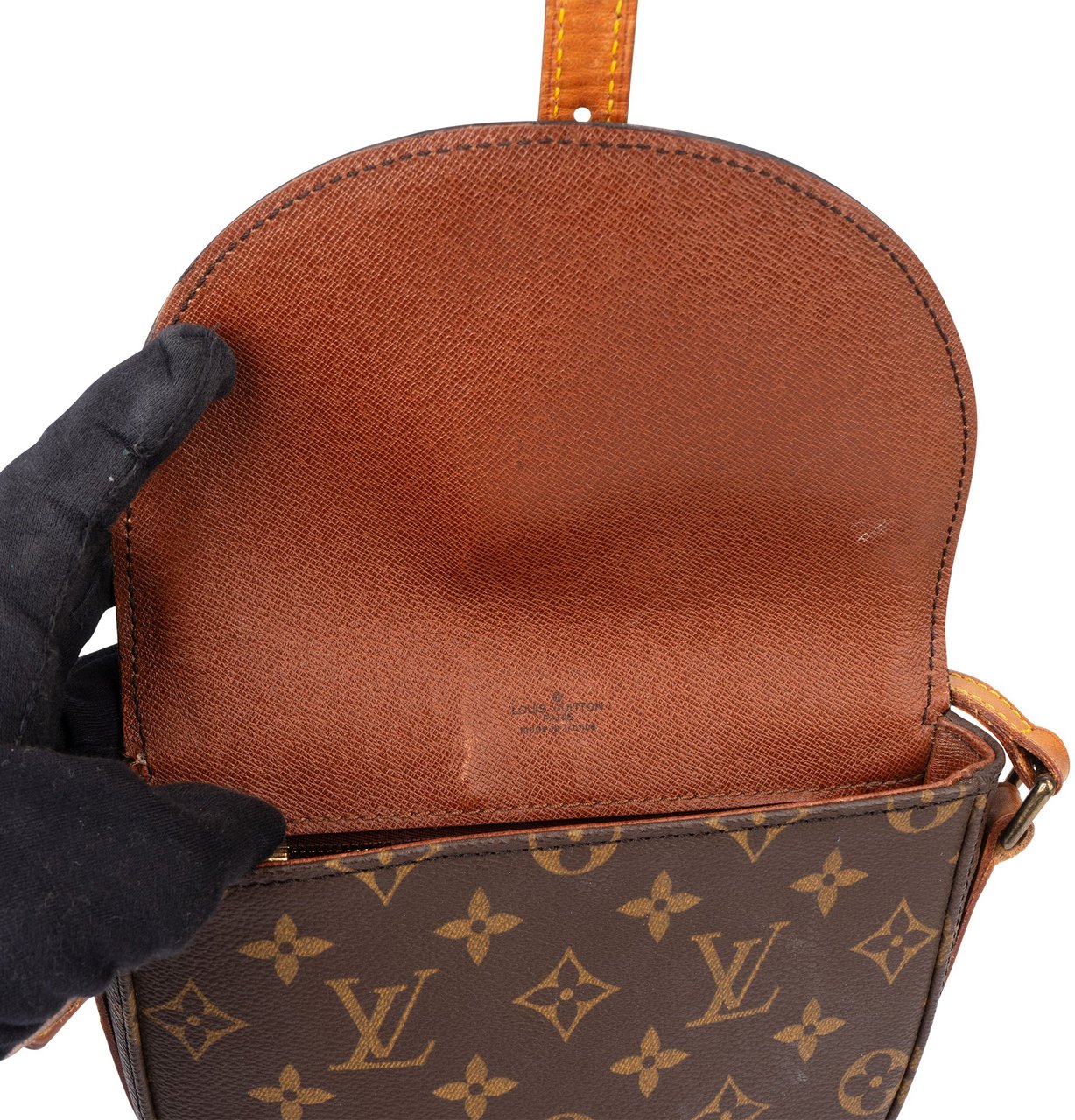 Louis Vuitton Louis Vuitton Canvas Monogram Chantilly PM Crossbody Bag Bruin