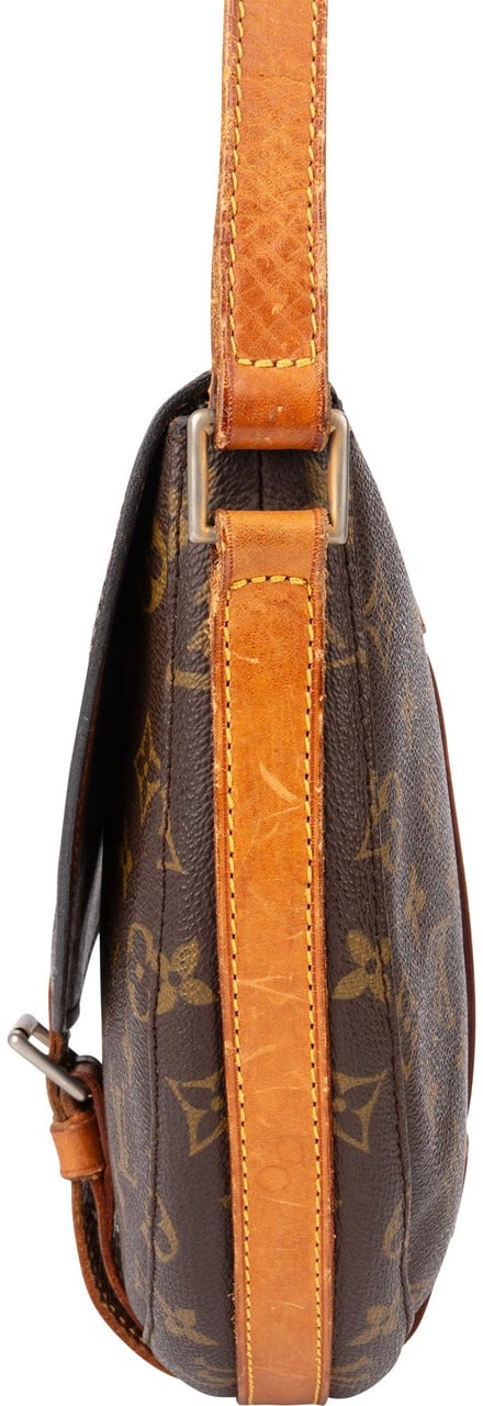 Louis Vuitton Louis Vuitton Canvas Monogram Chantilly GM Crossbody Bag Bruin