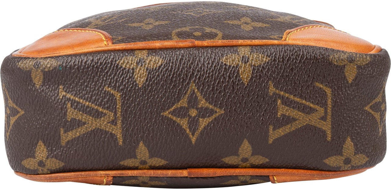 Louis Vuitton Louis Vuitton Canvas Monogram Danube Crossbody Bag Bruin