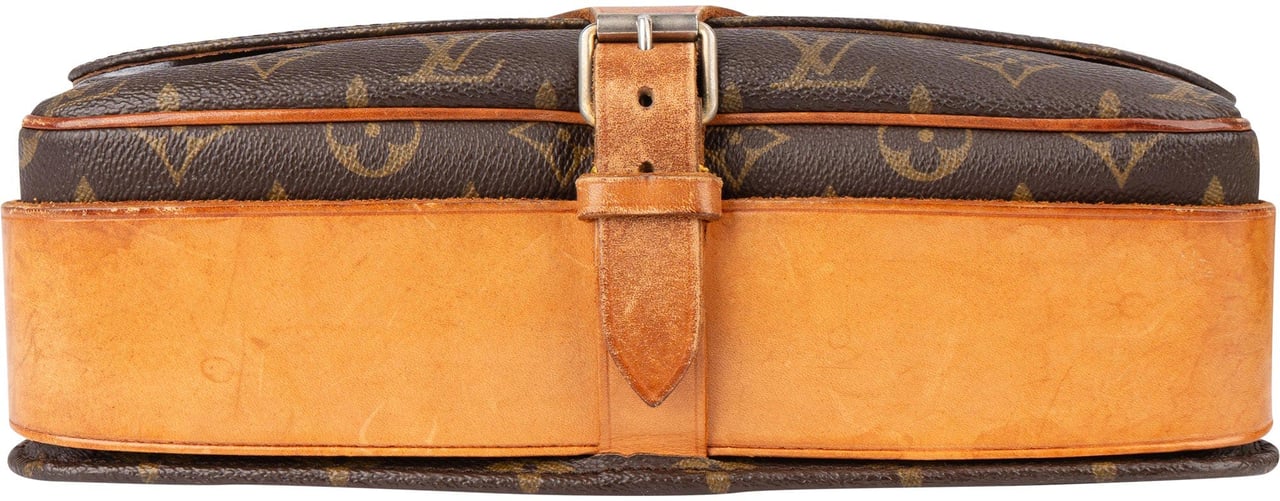 Louis Vuitton Louis Vuitton Canvas Monogram Cartouchiere GM Crossbody Bag Bruin